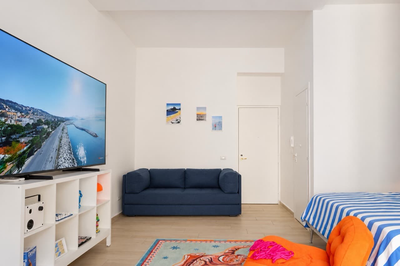The Vibe House interior